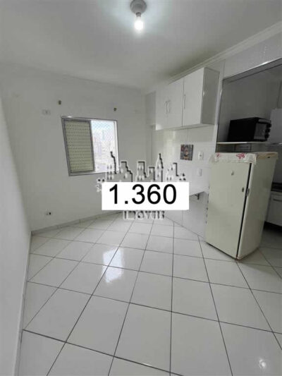 Aluga-se Kitnet na Ocian 1360 Reais