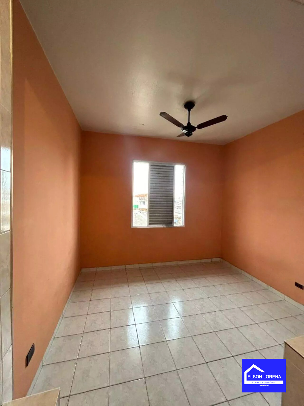 Aluga-se Kitnet na Ocian 1.250 Reais