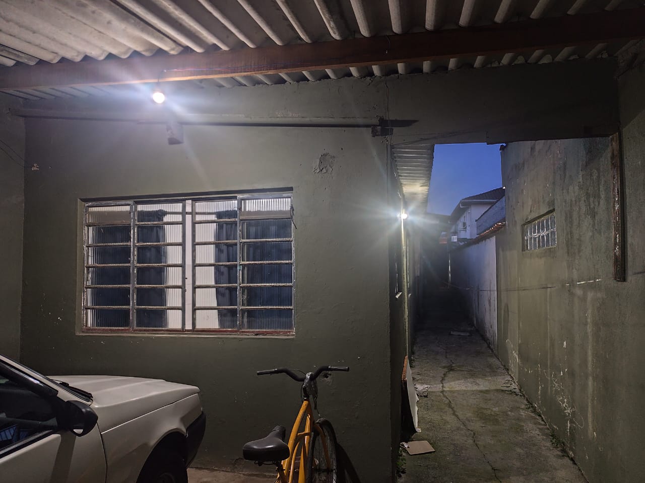 Aluga-se casa no samambaia 1000 reais