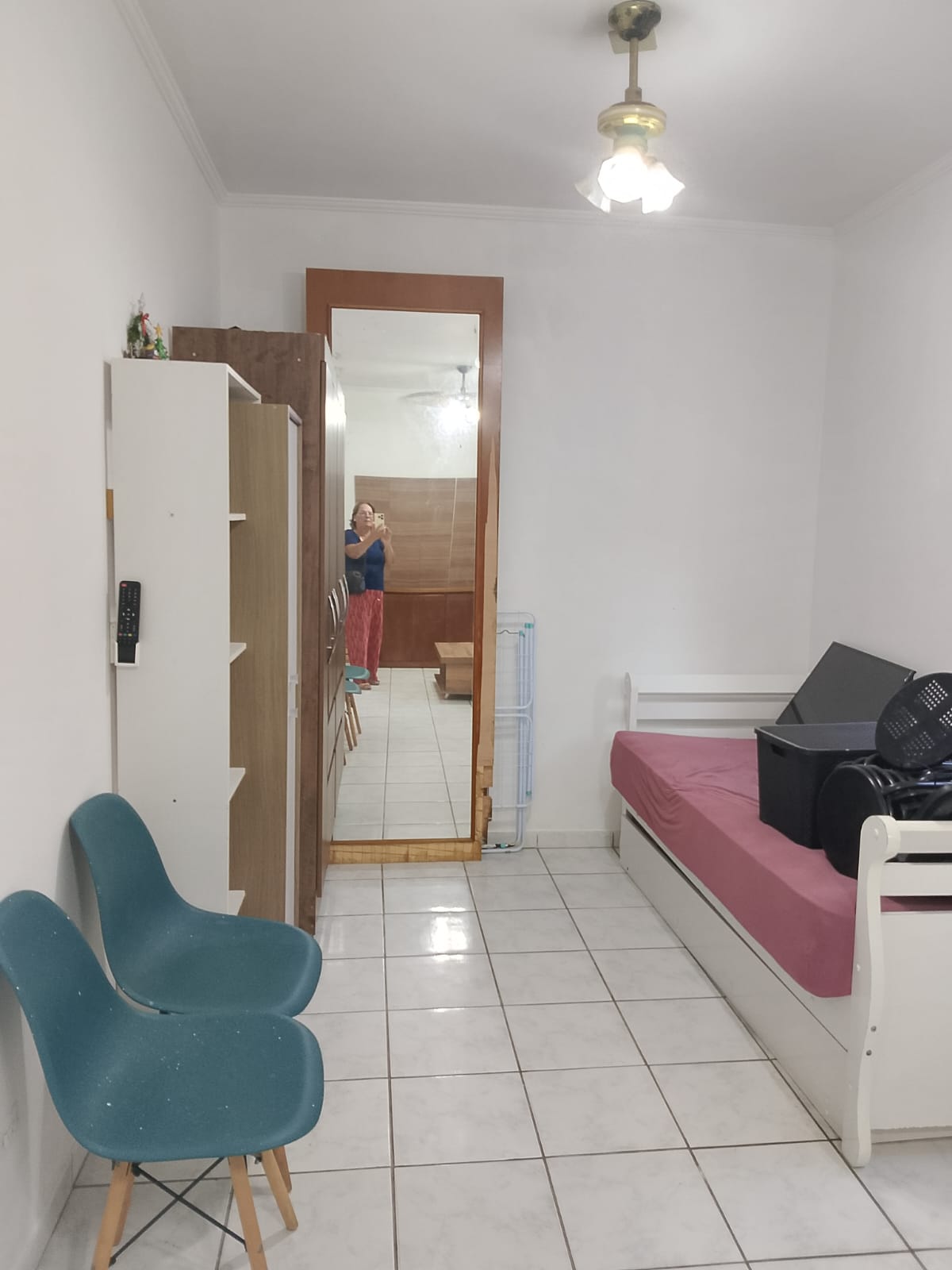 Aluga-se kitnet mobiliado no jardim Real 1.100 Reais