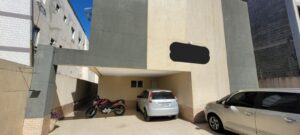 Sobrado Triplex de condomínio na Ocian 200 mil