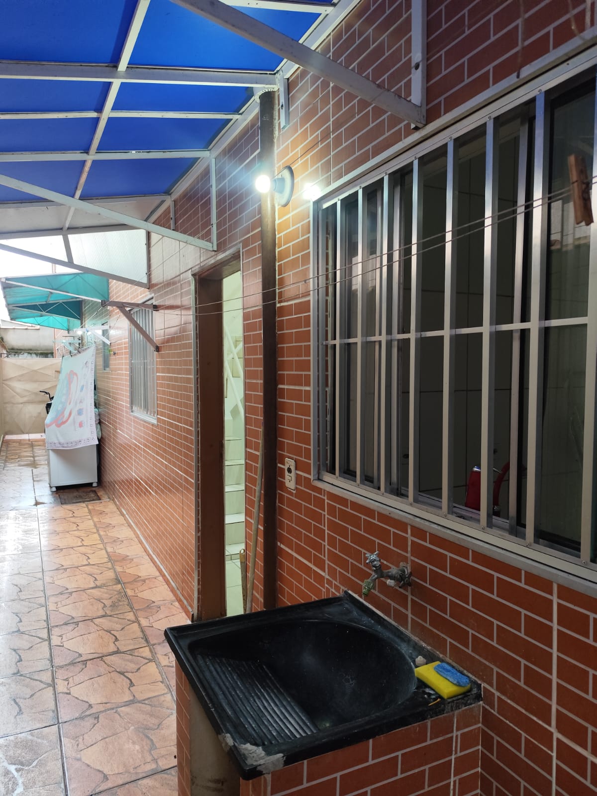 Casa de condomínio 2 dormitórios no samambaia 140 Mil