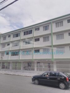 Aluga-se apartamento de 2 Dormitórios na Guilhermina 2000 Reais